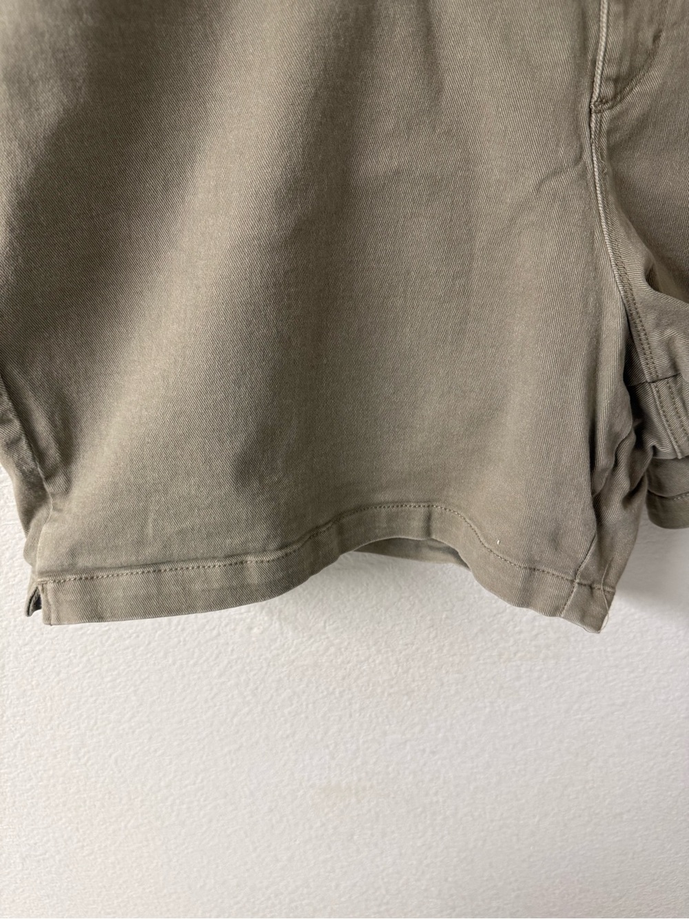 Gloria Vanderbilt High-Rise Jeans in Khaki Tan - Picture 4 of 7